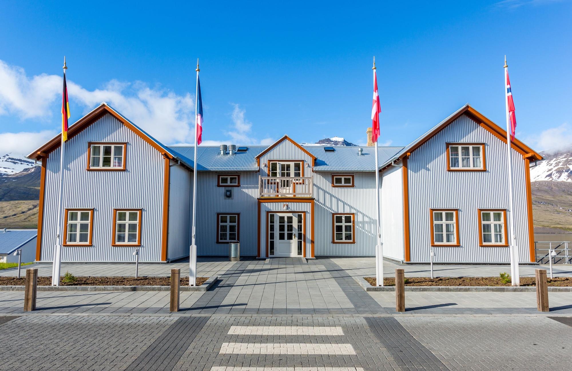 Fosshotel Eastfjords Faskrudsfjordur Exteriör bild